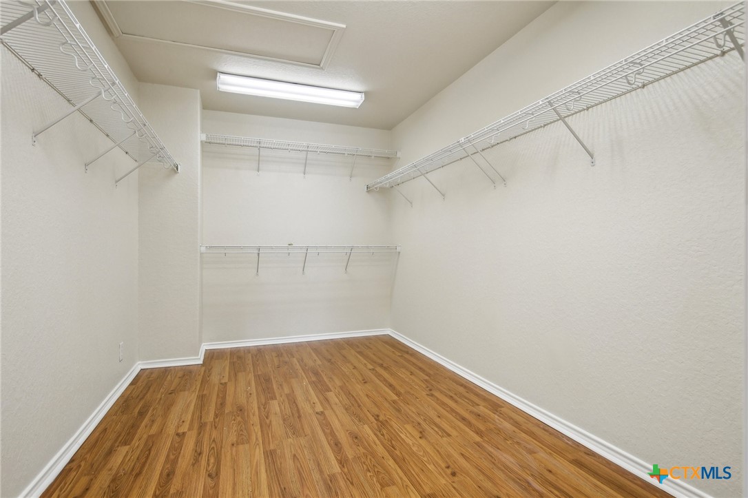 2430 Dove Crossing Drive Property Photo 20