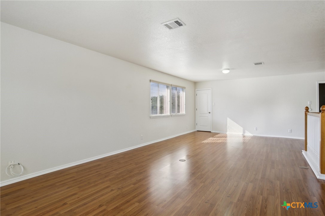 2430 Dove Crossing Drive Property Photo 21