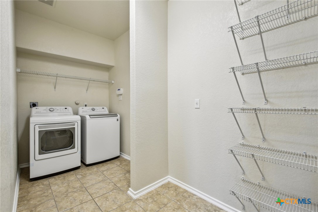 2430 Dove Crossing Drive Property Photo 30