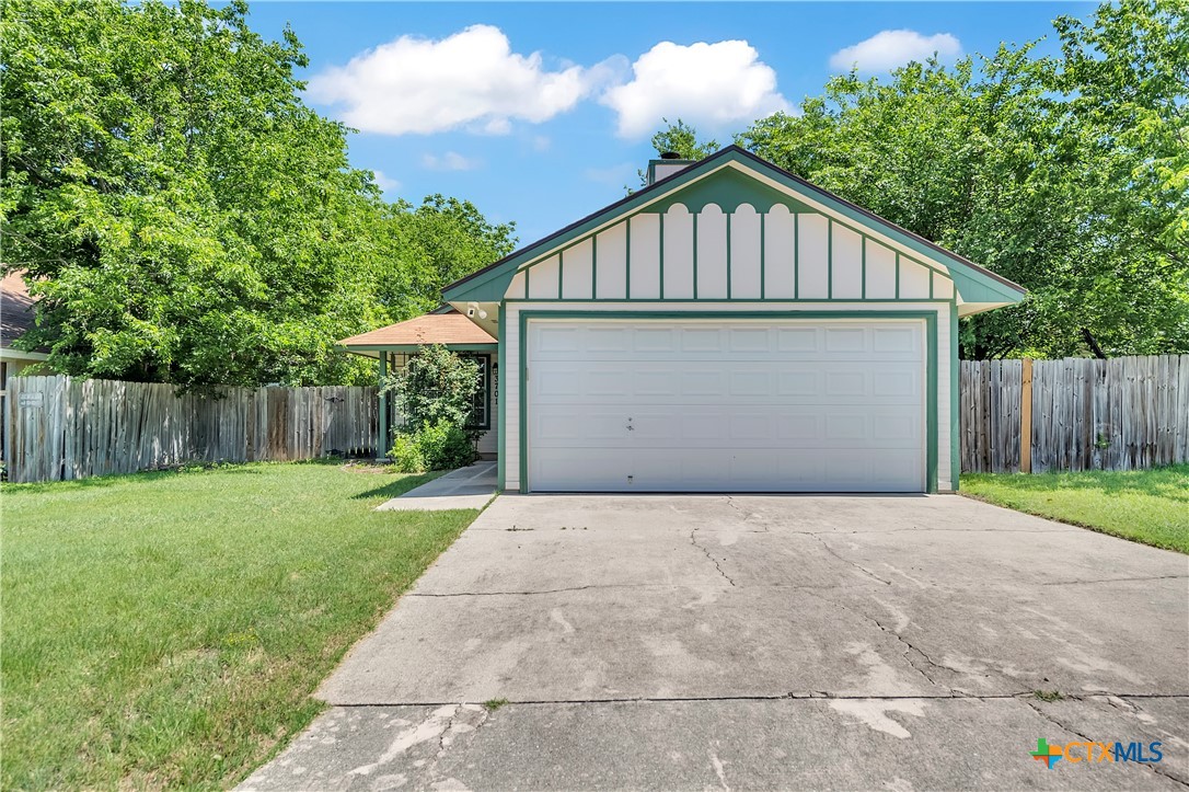 3701 Trotwood Trail Property Photo 1