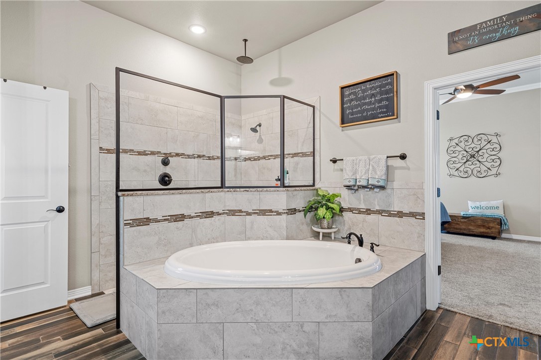 6 Salta Court Property Photo 26
