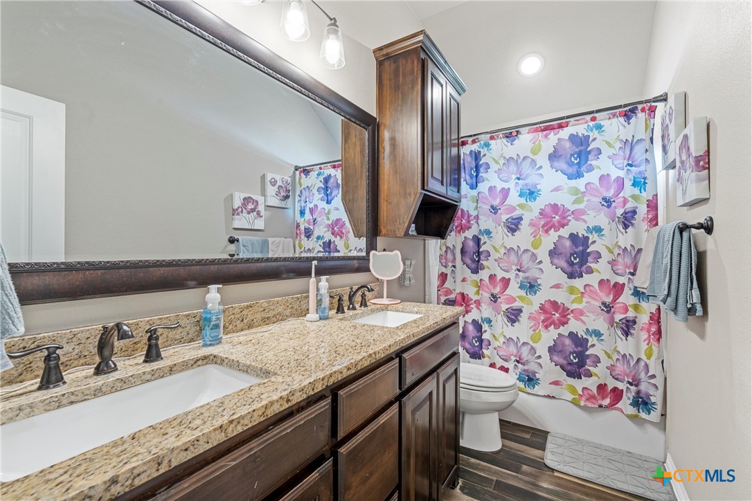 6 Salta Court Property Photo 30