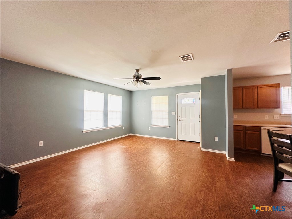 317 Aubrey Street Property Photo 10