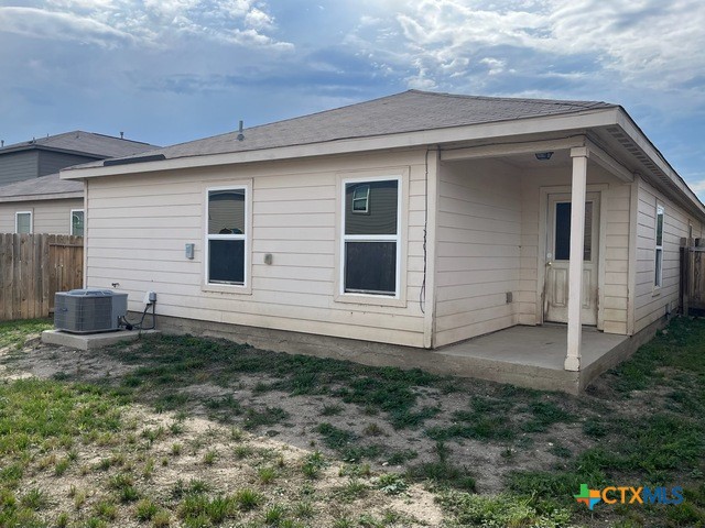 1421 Breanna Lane Property Photo 6
