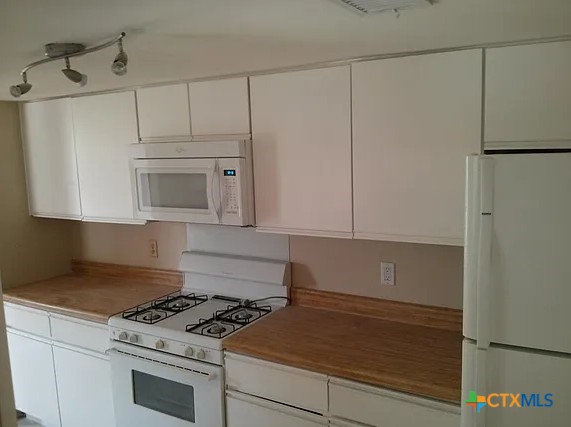 1220 Westway Circle Property Photo 2