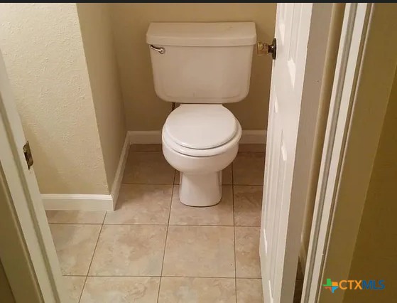 1220 Westway Circle Property Photo 7
