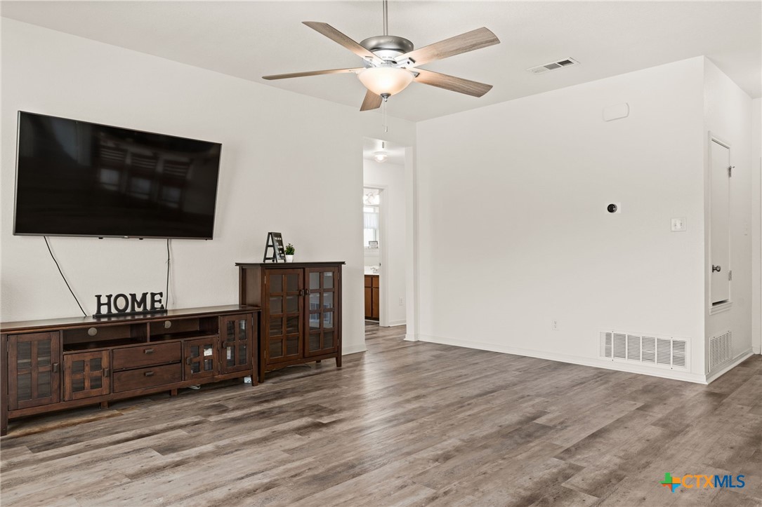 2601 Coal Oil Drive Property Photo 2