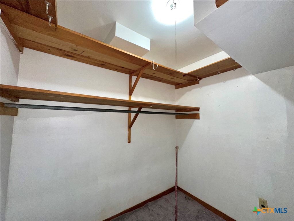 408 E King Property Photo 19