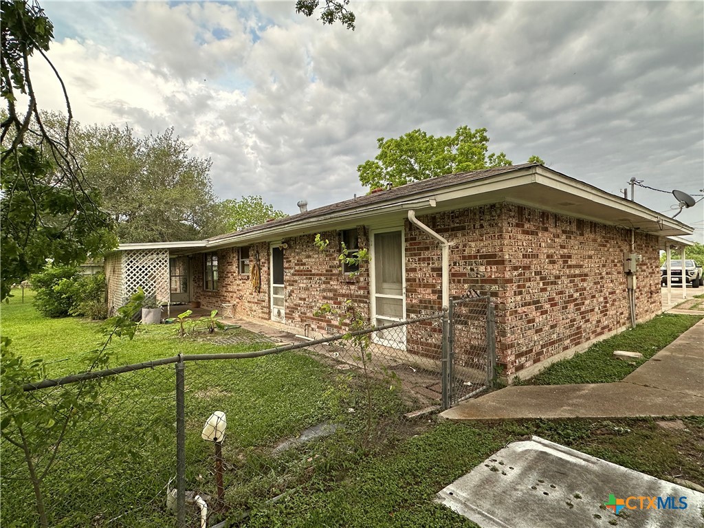 408 E King Property Photo 30