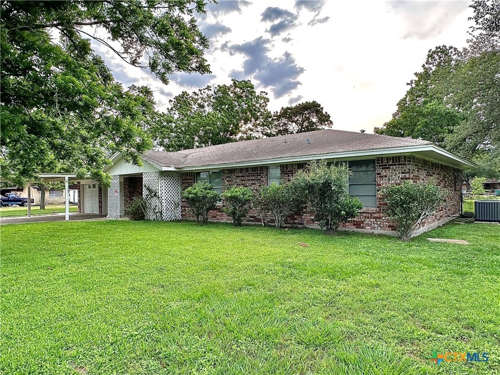 408 E King Property Photo 34