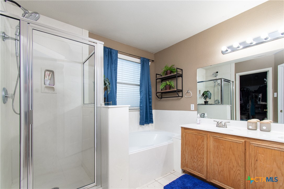 2409 Eppinette Drive Property Photo 14