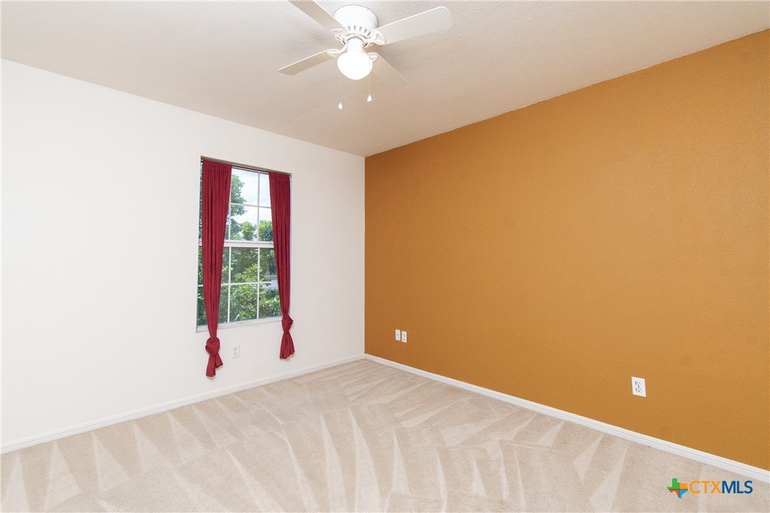 2409 Eppinette Drive Property Photo 19