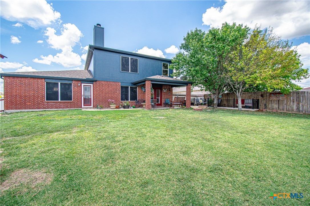 2409 Eppinette Drive Property Photo 22