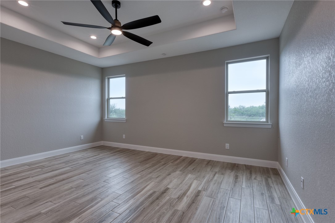 109 Wild Persimmon Trail Property Photo 16