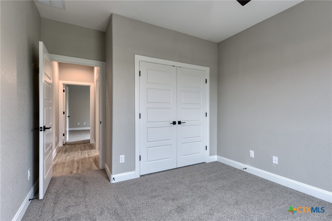 109 Wild Persimmon Trail Property Photo 27