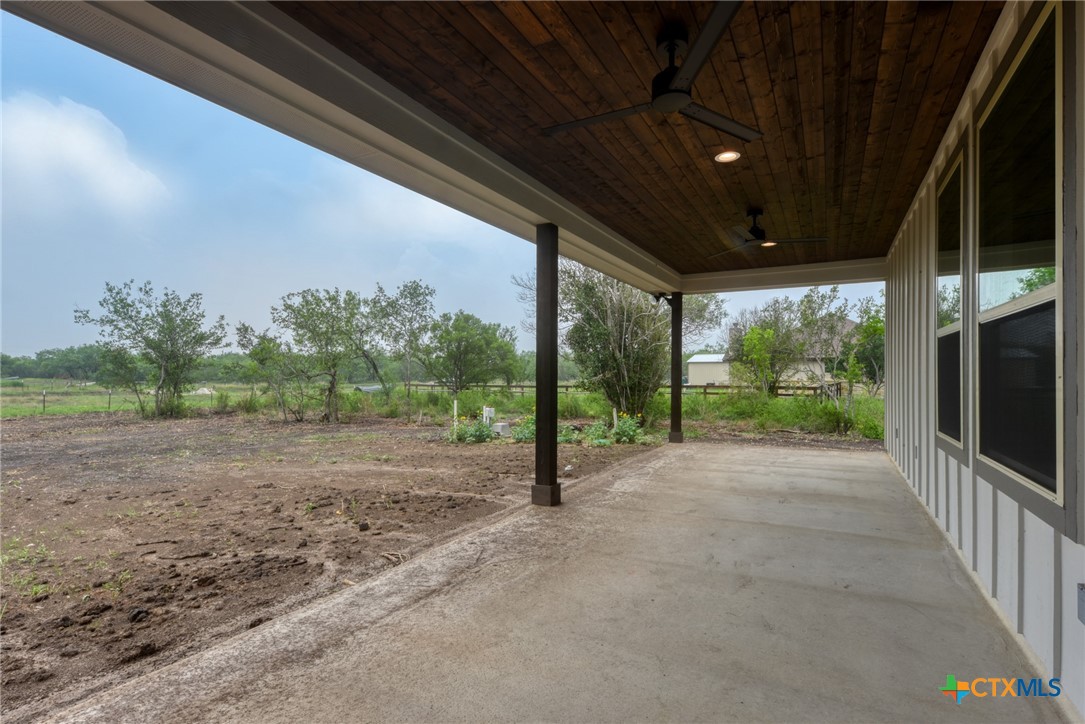 109 Wild Persimmon Trail Property Photo 31