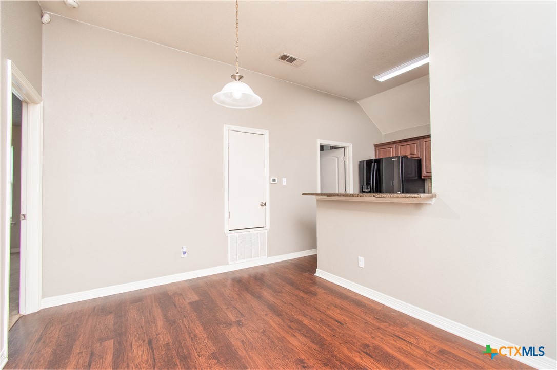 605 Draper Drive Property Photo 4