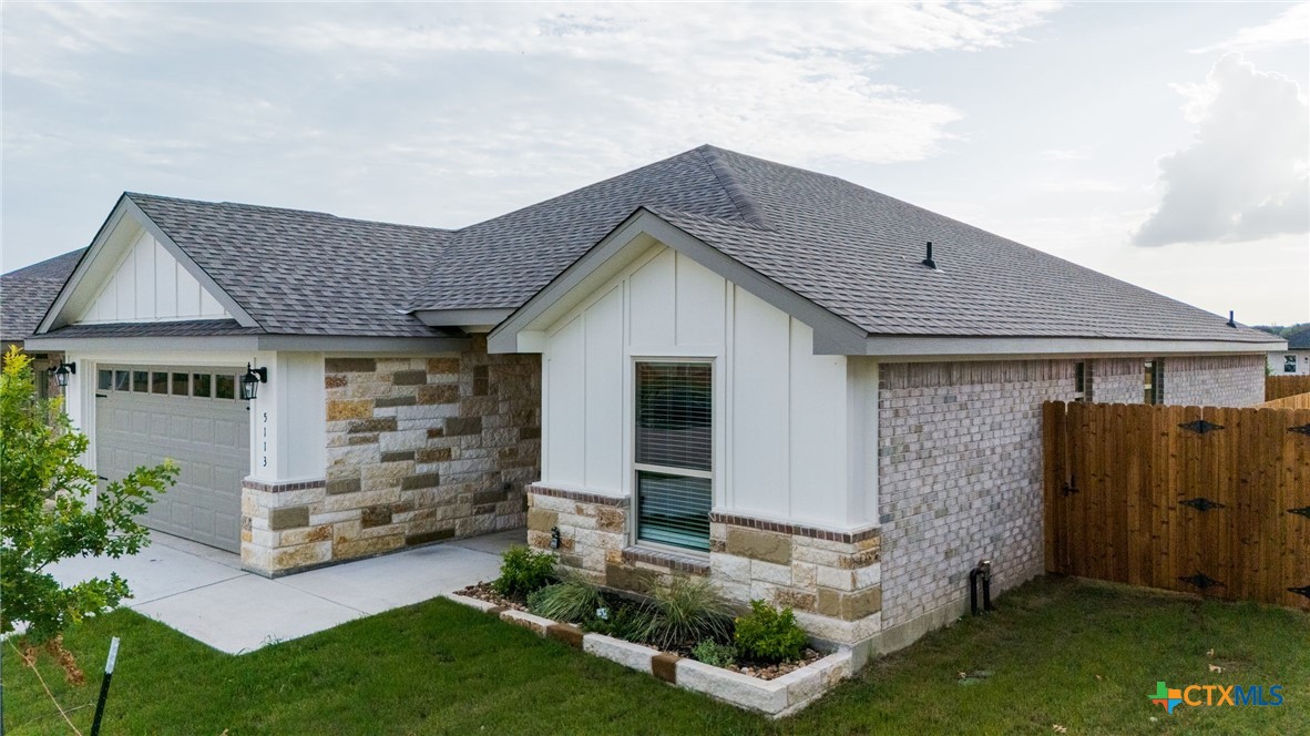 5113 Rose Petal Court Property Photo 1