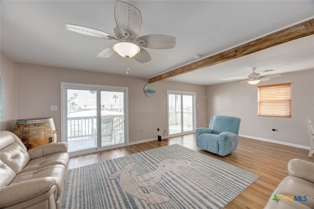 521 Woodhaven Drive Property Photo 15