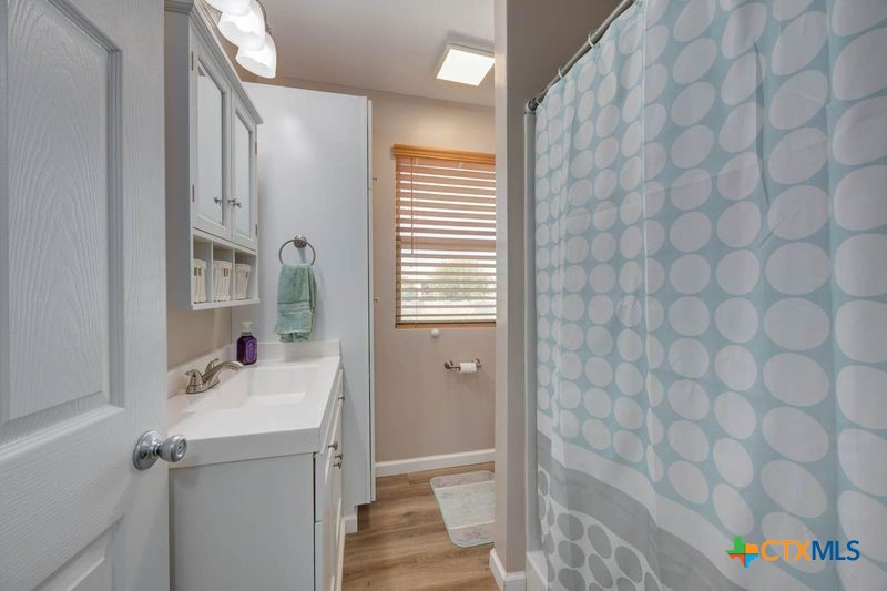 521 Woodhaven Drive Property Photo 18