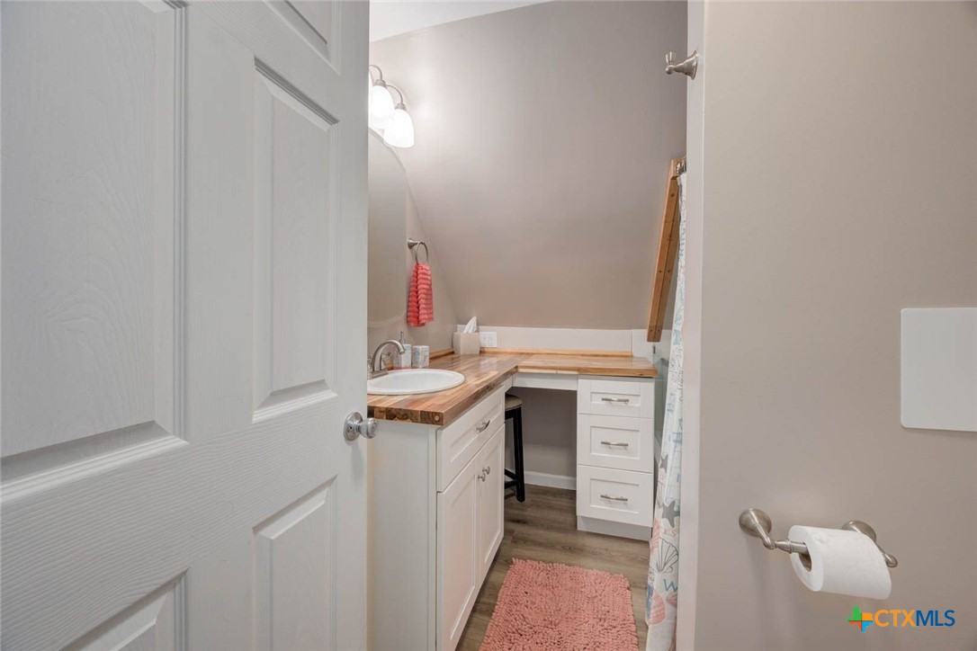 521 Woodhaven Drive Property Photo 27