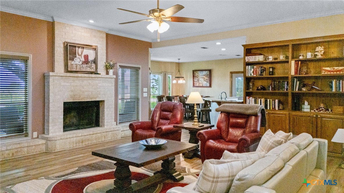 211 Dewberry Lane Property Photo 6