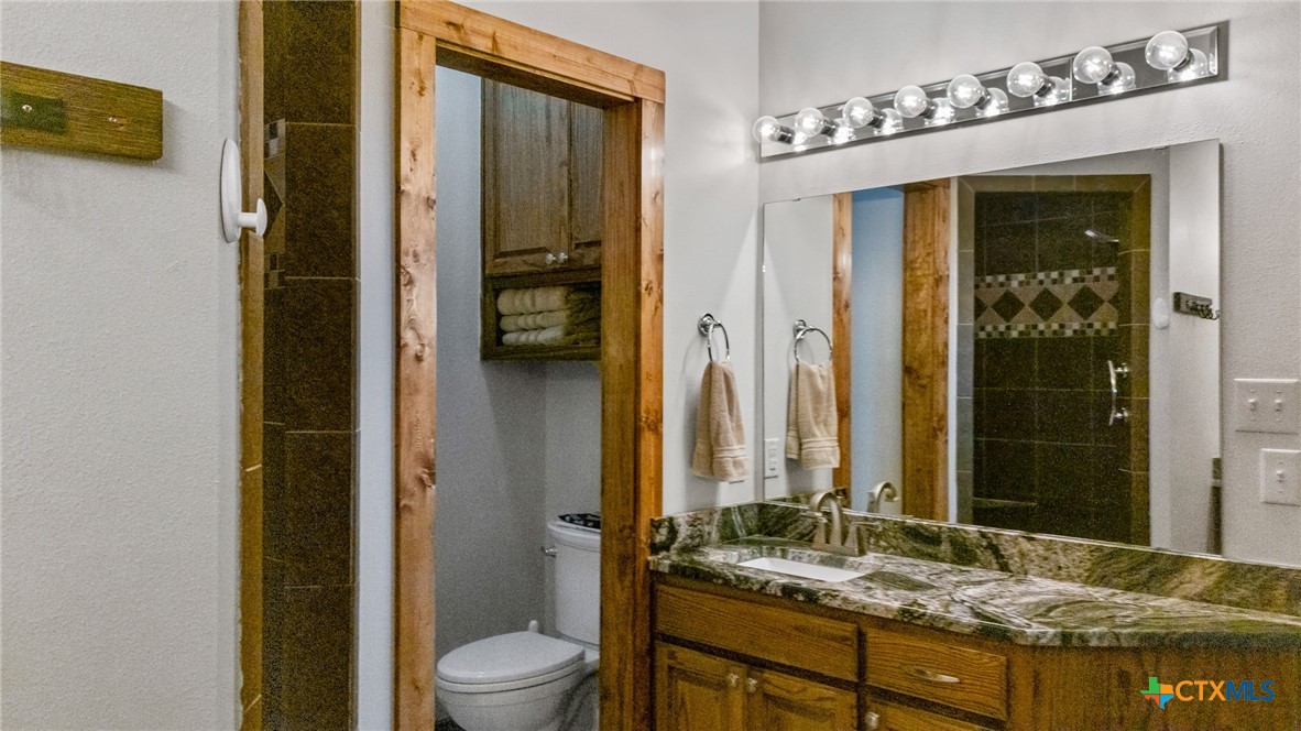 211 Dewberry Lane Property Photo 12