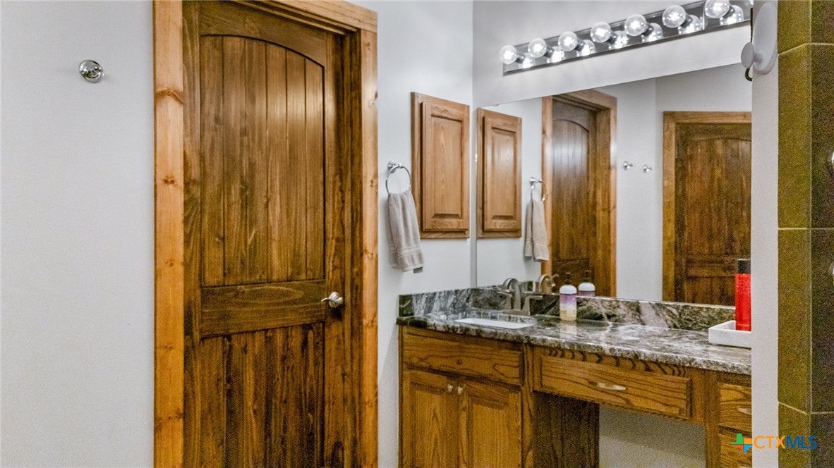 211 Dewberry Lane Property Photo 13