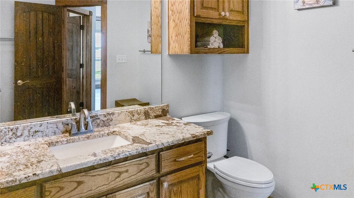 211 Dewberry Lane Property Photo 18