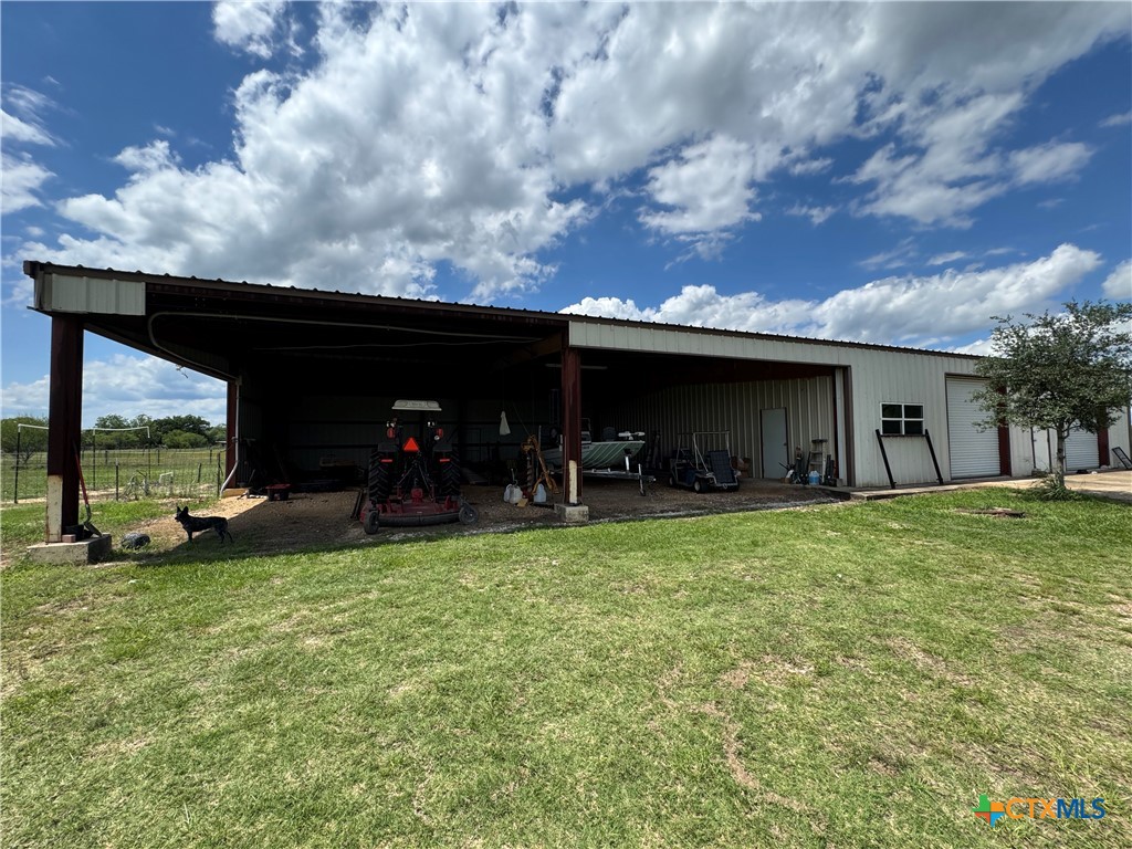 211 Dewberry Lane Property Photo 22