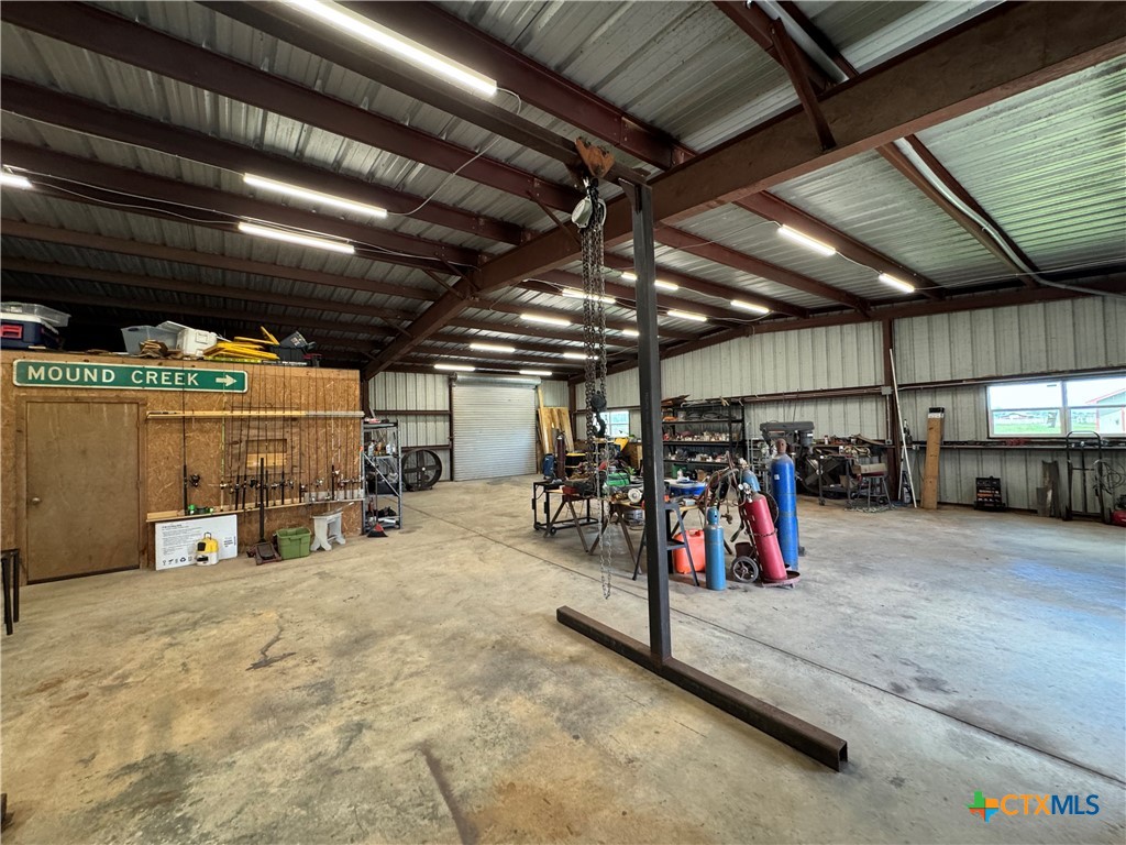 211 Dewberry Lane Property Photo 24