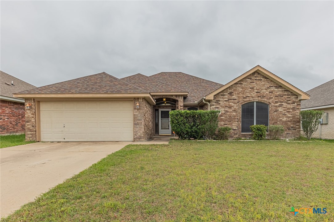 2903 Phoenix Drive Property Photo 2