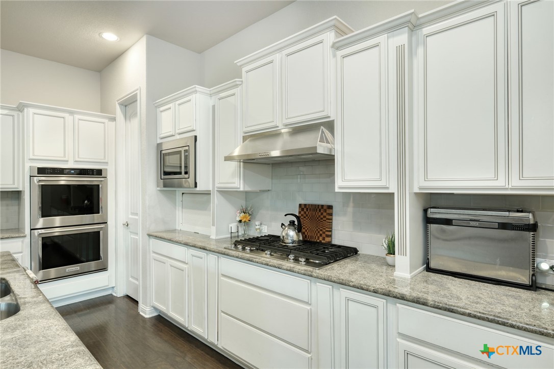 2909 Saint Paul Rivera Property Photo 10