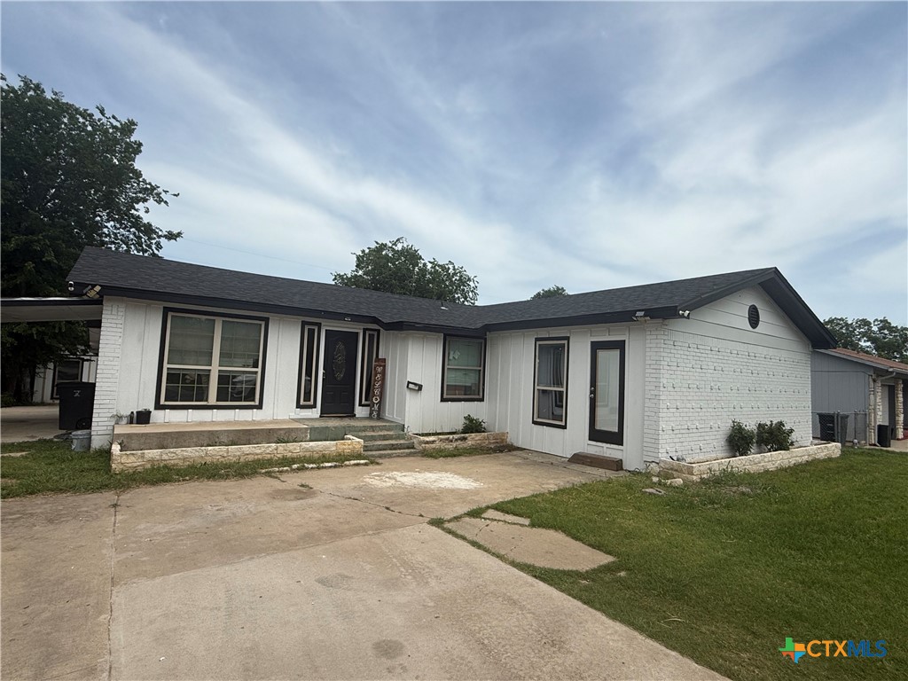 1309 West Lane Property Photo 1