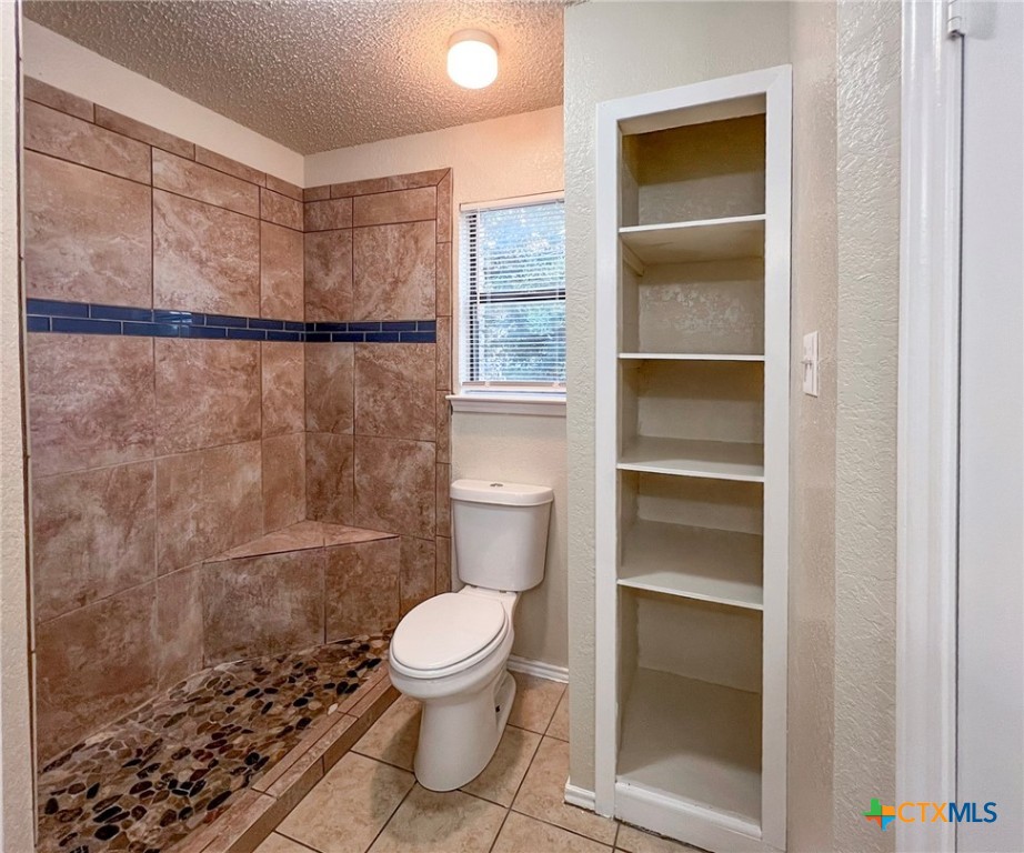 2408 Kirk Circle Property Photo 9