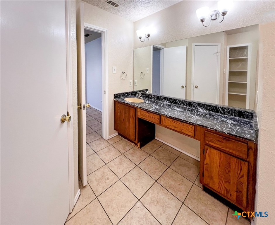 2408 Kirk Circle Property Photo 10