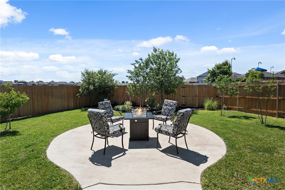 8602 Hidden Oaks Drive Property Photo 38