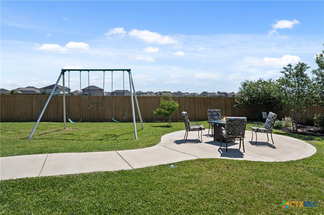 8602 Hidden Oaks Drive Property Photo 39