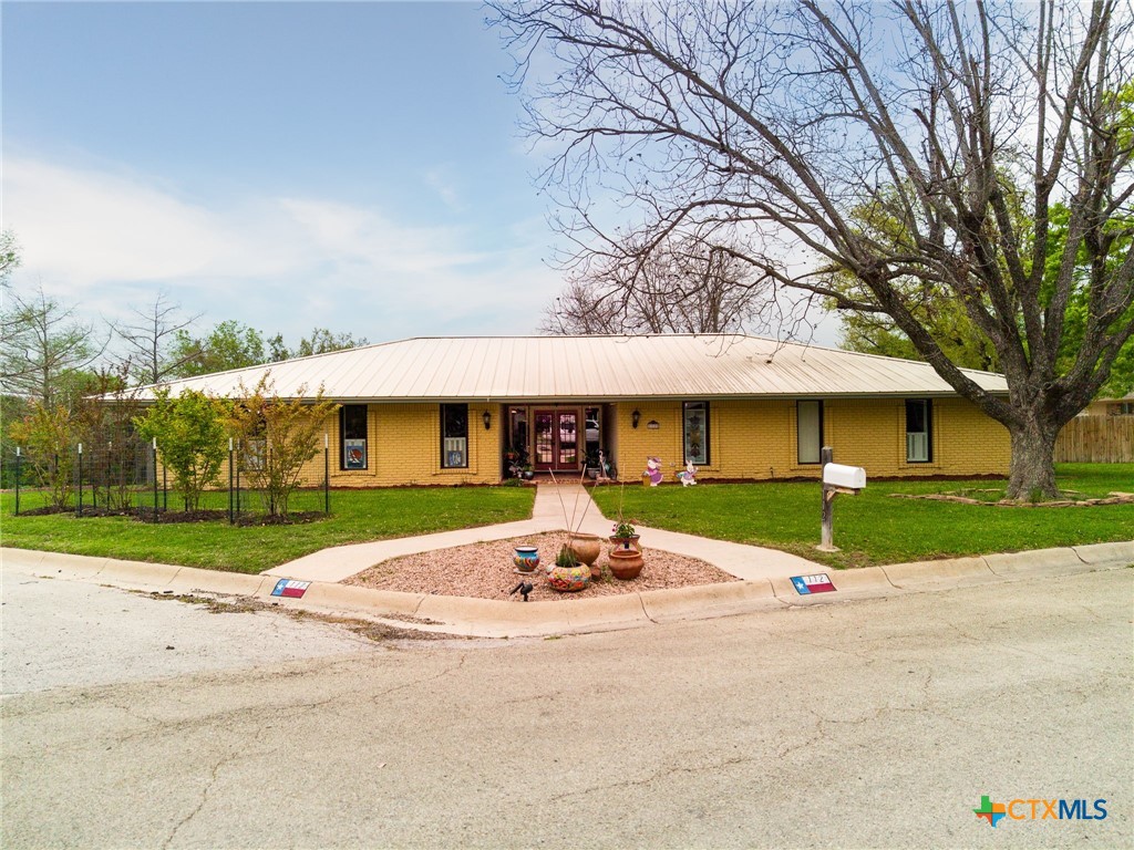 112 Skipcha Trail Property Photo 1