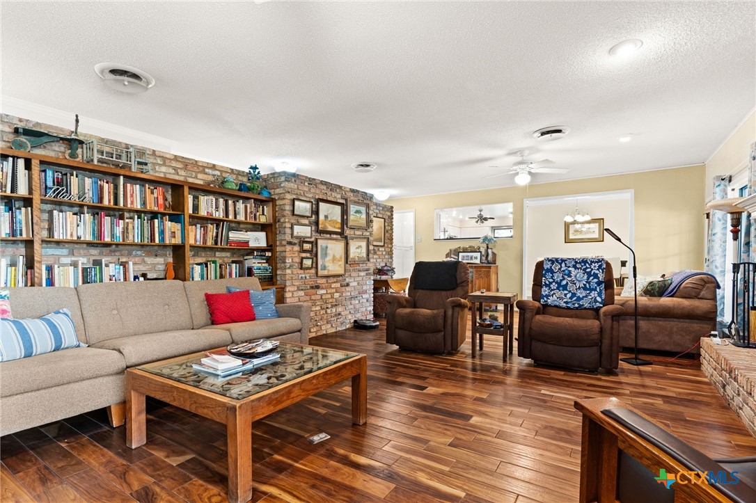 112 Skipcha Trail Property Photo 6