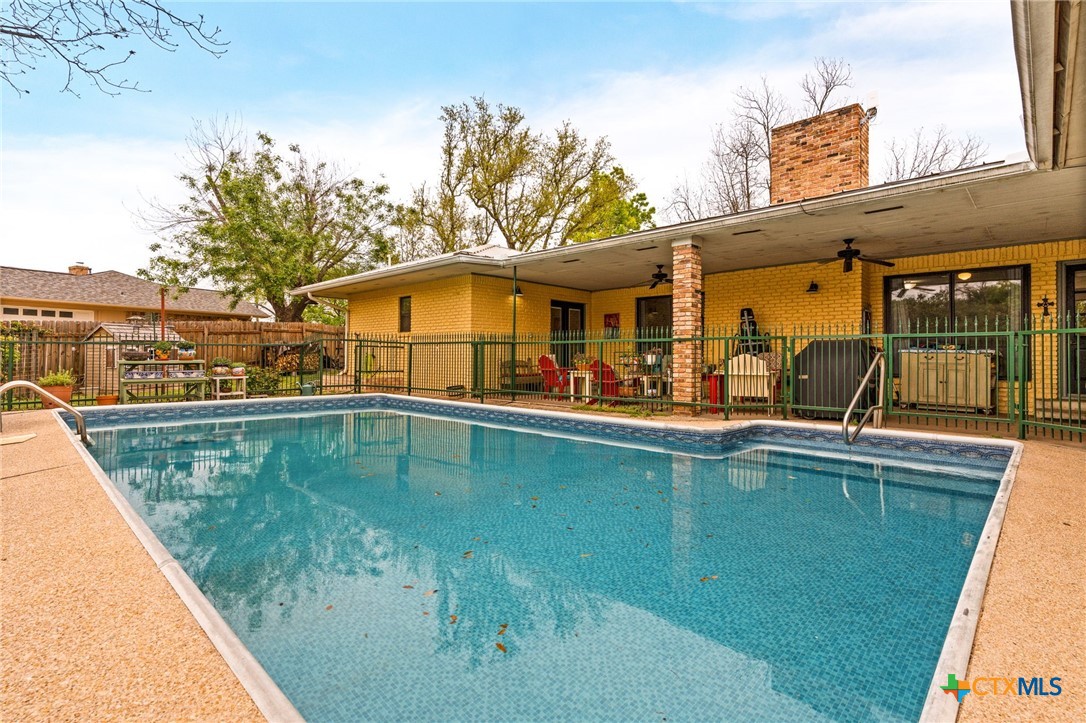 112 Skipcha Trail Property Photo 37