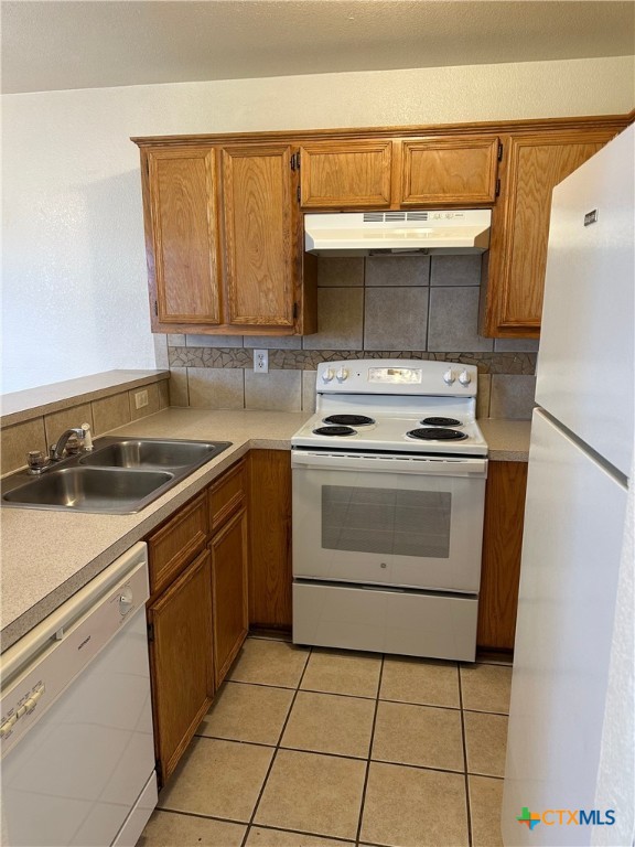 1300 Chips Property Photo 3