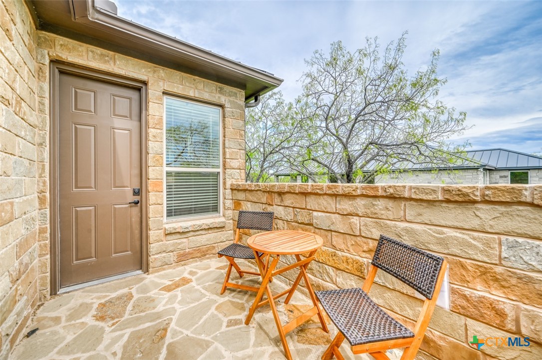 302 Parallel Circle Property Photo 3
