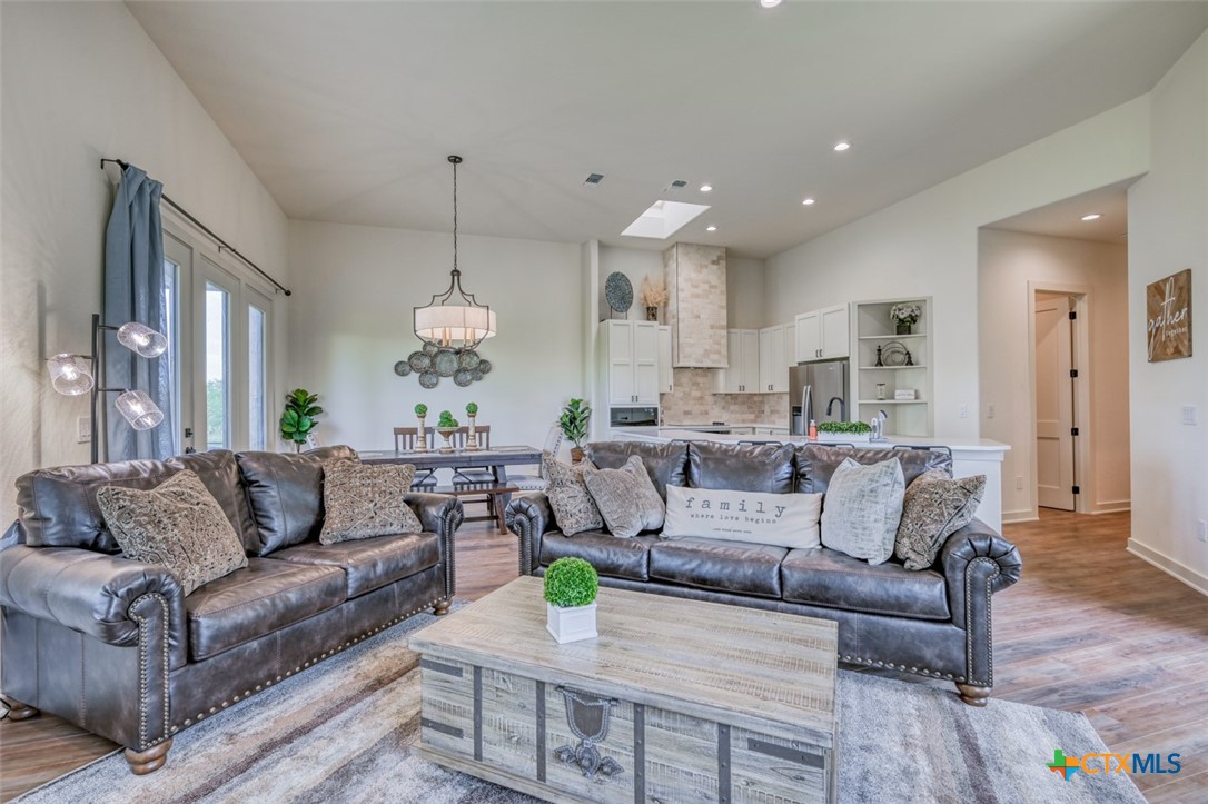 302 Parallel Circle Property Photo 7