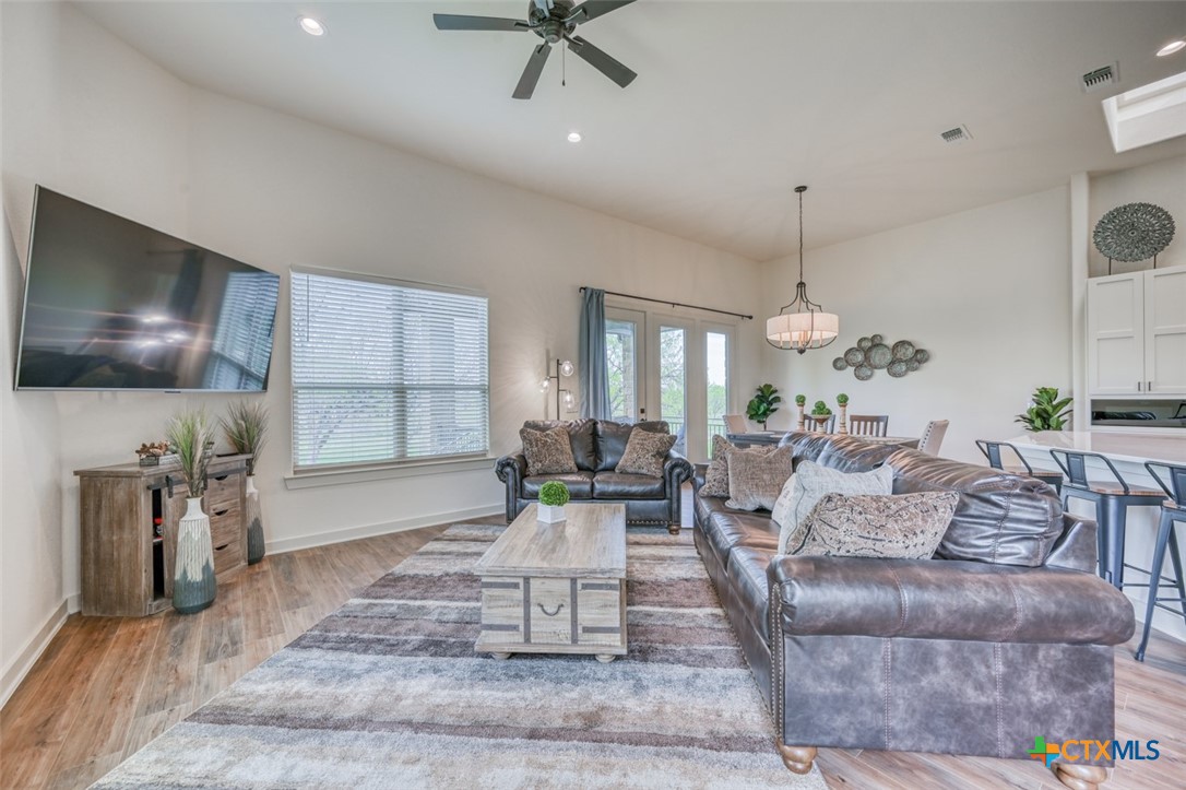 302 Parallel Circle Property Photo 8