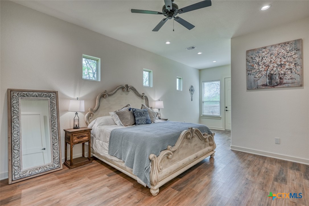 302 Parallel Circle Property Photo 18