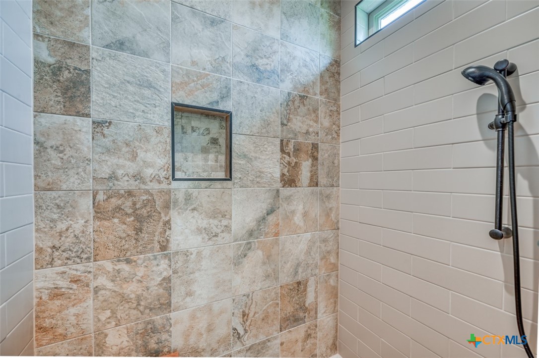 302 Parallel Circle Property Photo 20