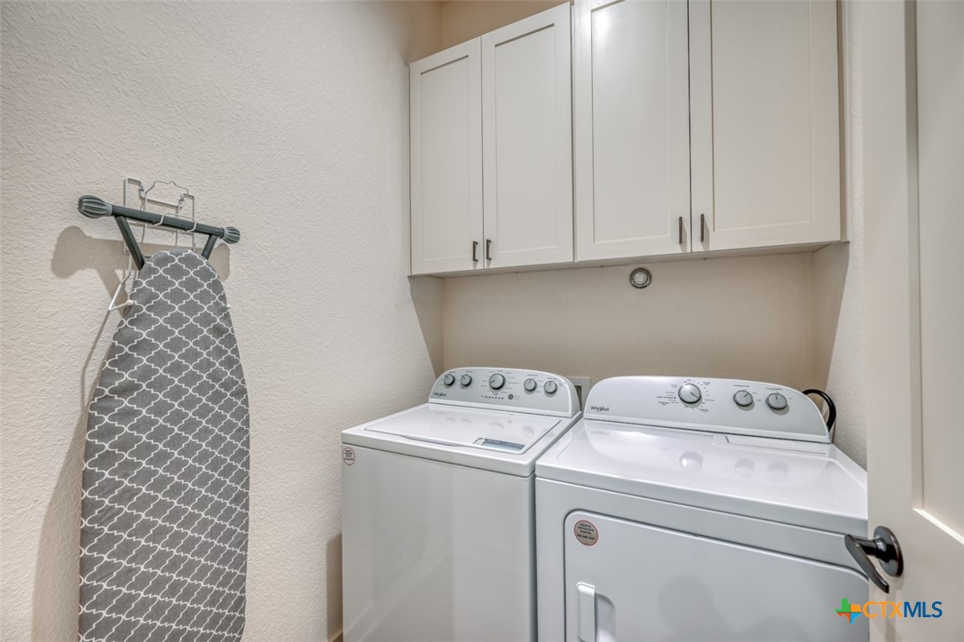 302 Parallel Circle Property Photo 27
