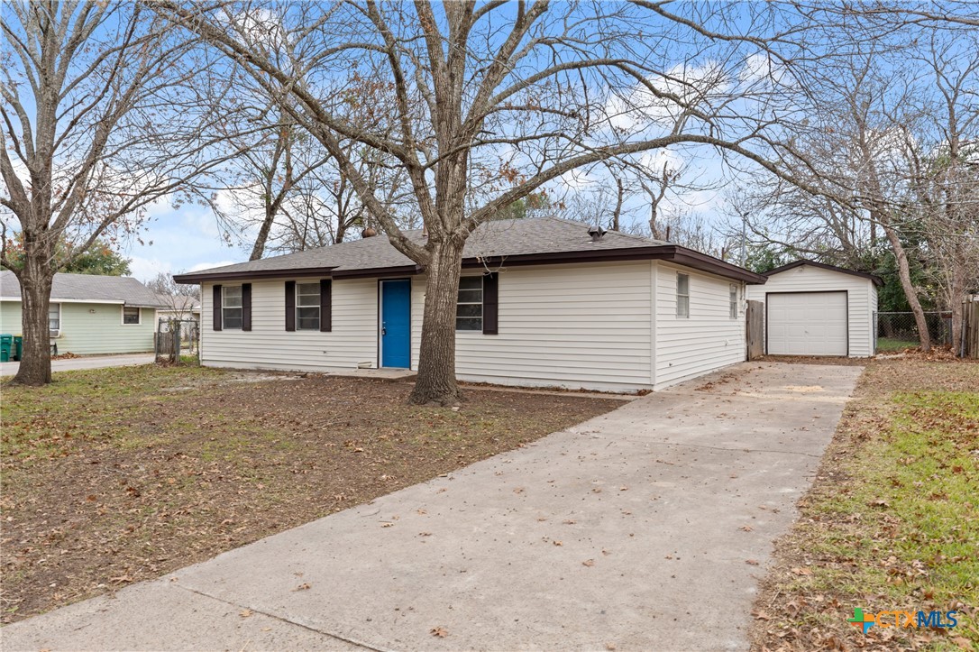 2225 Herrington Street Property Photo 3