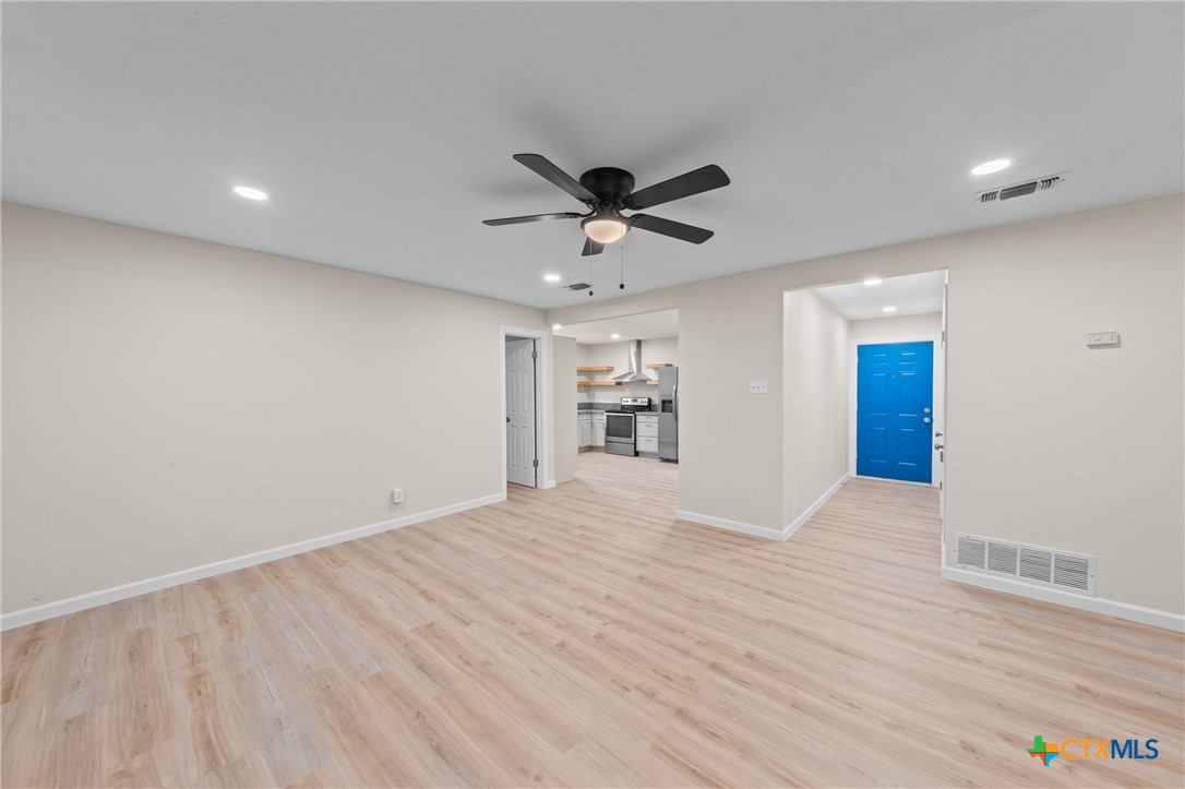 2225 Herrington Street Property Photo 6